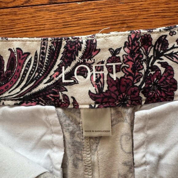 Ann Taylor Loft Paisley Shorts Size 8 - Picture 6 of 6